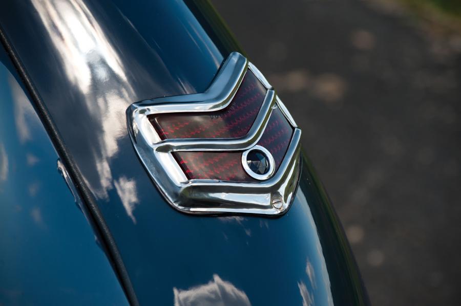  Ford DeLuxe Custom Convertible Coupe 1940 года  (фото 27 из 48)